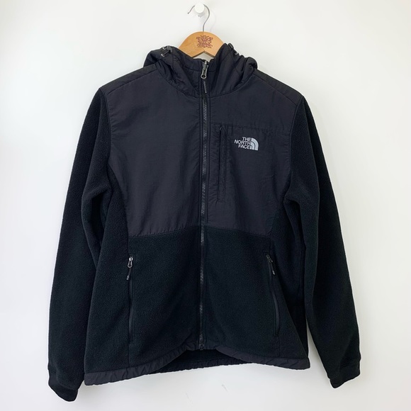 The North Face Jackets & Blazers - The North Face Women’s Denali Hoodie Size Large Fleece Jacket